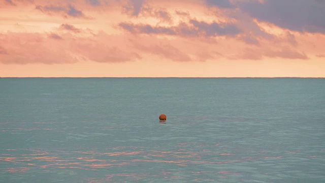 苏塞特海面上的浮标——格鲁吉亚视频素材