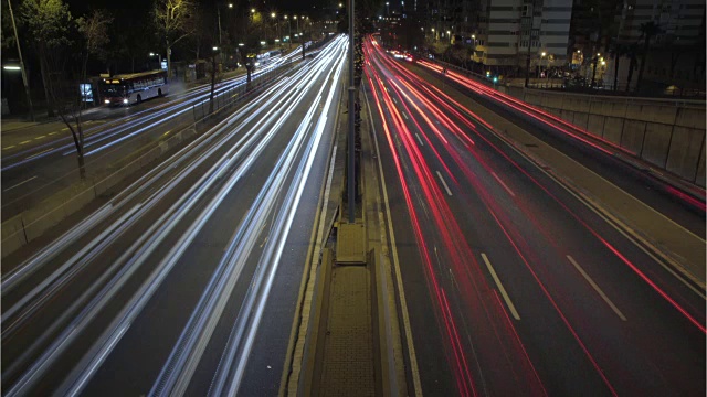 路上的汽车(Timelapse / Cinemagraph)视频下载