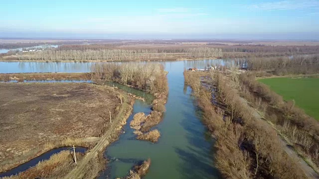 多瑙河三角洲湿地鸟瞰图视频素材