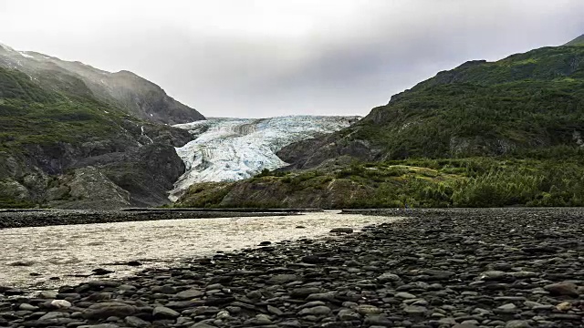 阿拉斯加出口冰川区基奈峡湾国家公园的时间流逝剪辑视频素材