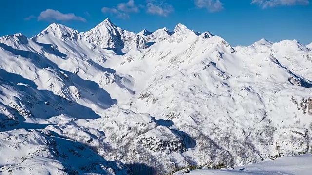 雪覆盖的山视频素材