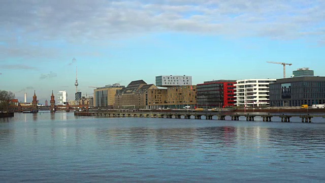 施普雷河，Oberbaumbrücke，柏林，时间流逝视频素材