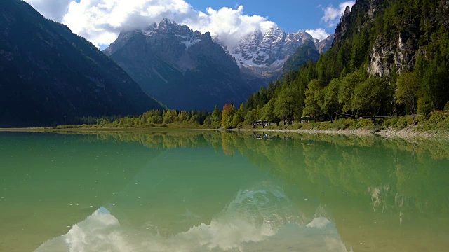 Landro湖，Dolomites，意大利视频素材