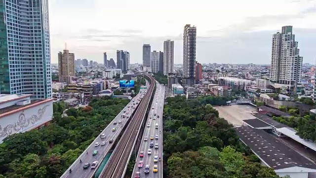 《桥上的超时空》视频素材