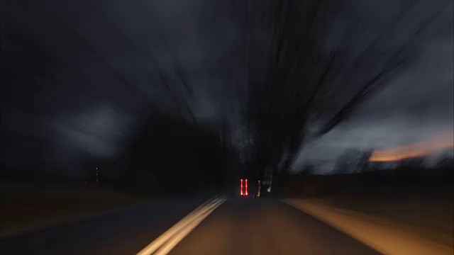 4K Driving POV Hyperlapse at sunset。在黑森林的乡村道路上开车的视频片段时光流逝。UHD间隔拍摄。视频素材