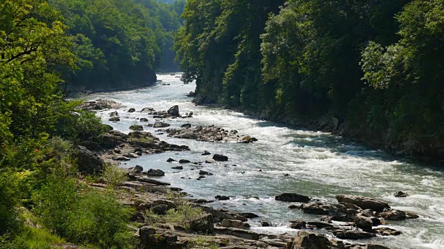 夏季景观以山河为主视频素材