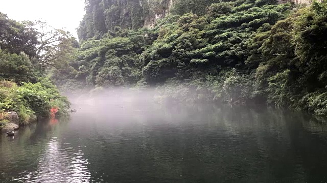 济州岛天池渊瀑布花园公园视频素材