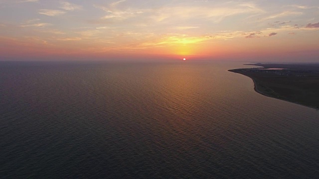 天线:日落时海面视频素材