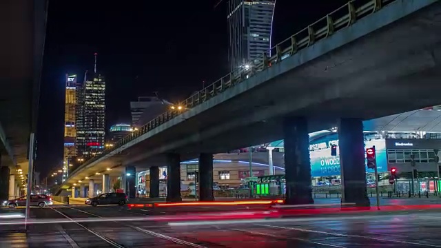 华沙中心的夜晚时间流逝在滑块上视频素材