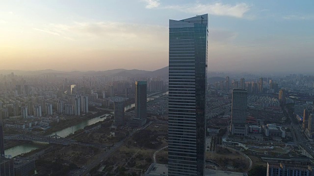 市中心夜景鸟瞰图视频素材