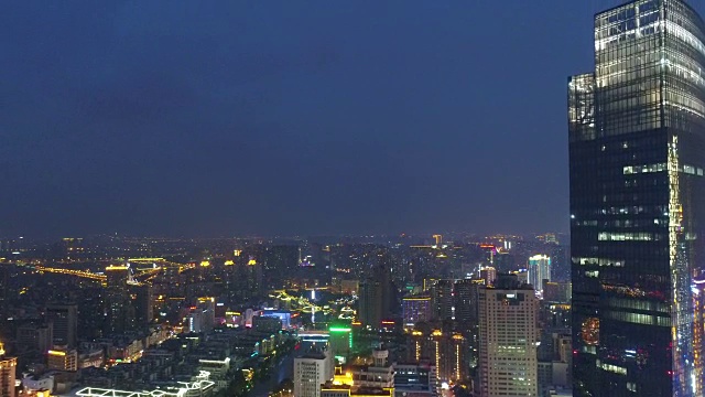 市中心夜景鸟瞰图视频素材