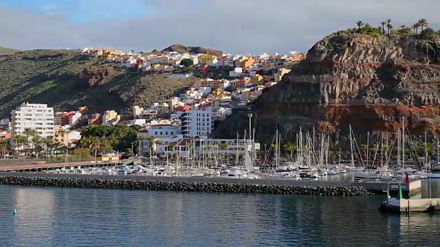 天际线和港口San Sebastián de La Gomera / Canary Islands -西班牙视频素材