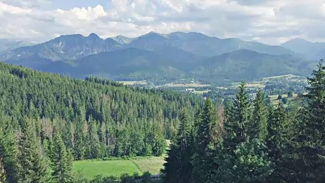 鼓舞人心的夏季山脉景观，塔特拉山脉视频素材