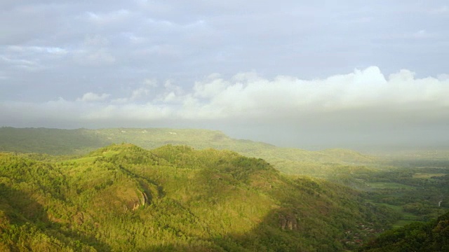 曼古南山的全景，日惹印度尼西亚视频素材