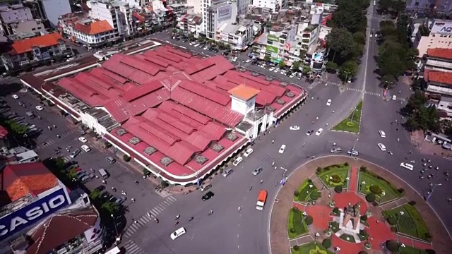 越南西贡本清市场上空的鸟瞰图视频素材