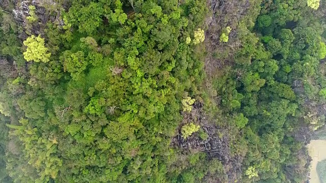 老挝Vang vieng的Pha Ngern视点。风景万荣山。视频素材