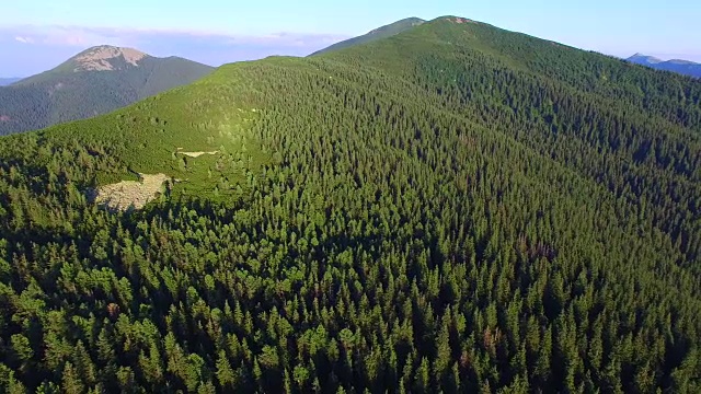 群山全景鸟瞰图视频素材