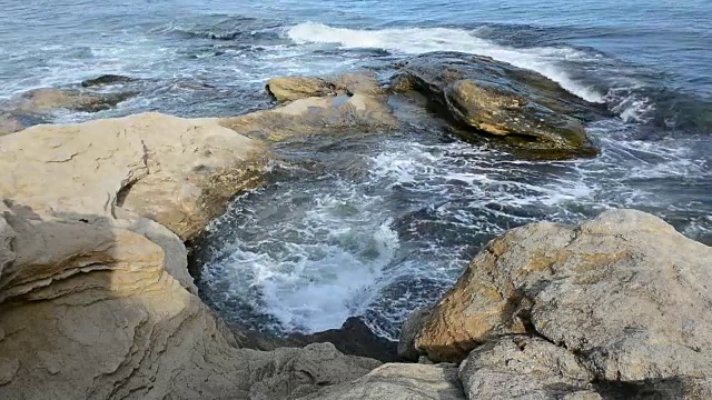 保加利亚黑海沿岸的海景。视频素材