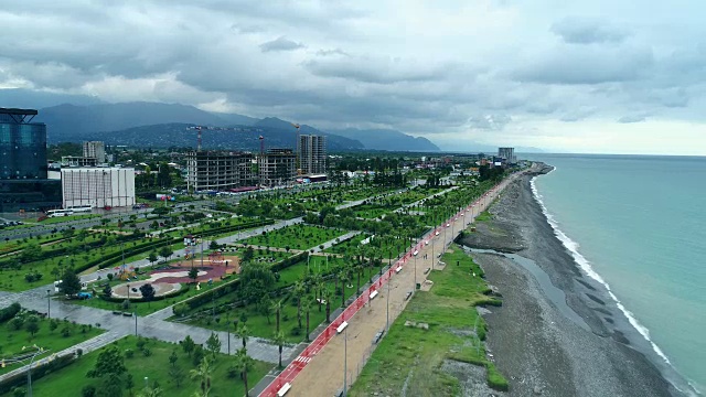 下雨天巴统鸟瞰图视频素材