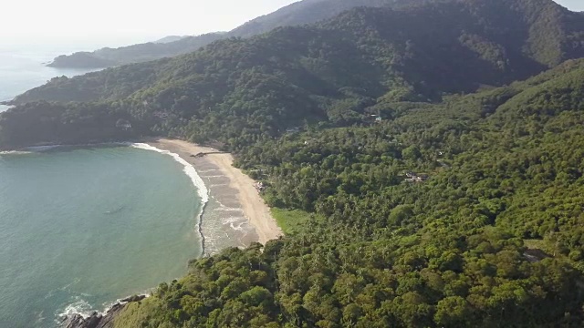 4k无人机空中海滩koh lanta泰国视频素材