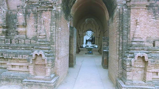 Dhammayangyi寺内佛像鸟瞰图，蒲甘，缅甸视频素材