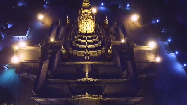 阿难寺夜间鸟瞰图，缅甸蒲甘地震前的一座古庙视频素材