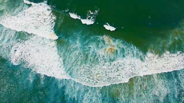 海浪顶视图视频素材