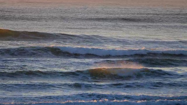 浪漫的海滩日落视频素材