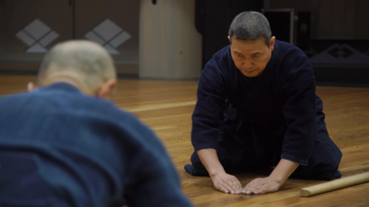 日本剑道大师训练班视频素材