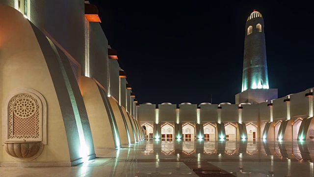 夜晚照明多哈城市清真寺大厅外部全景4k时间流逝卡塔尔视频购买