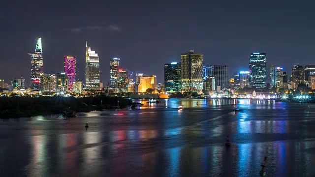 胡志明市天际线白天到夜晚时光流逝视频素材