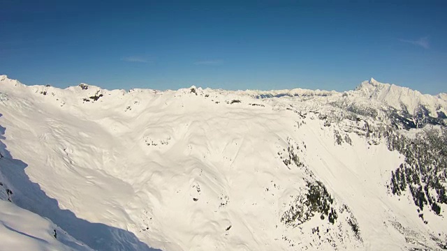 舒克山鸟瞰图北喀斯喀特山脉贝克山视频素材