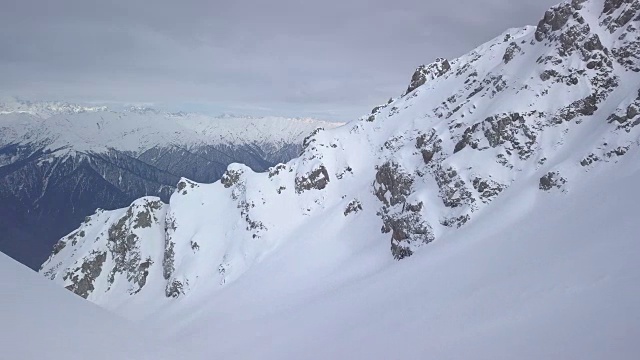 雪山鸟瞰图视频素材