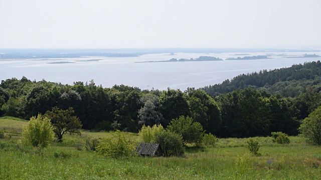 夏天的第聂伯河全景。视频素材