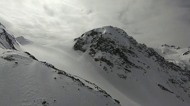 飞越冬季景观视频素材