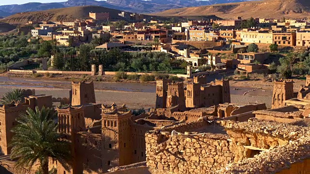 河中的小岛Benhaddou,摩洛哥。联合国教科文组织世界遗产。4K超高清视频素材