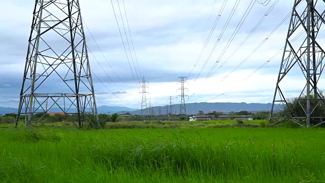 高压电杆结构的时间剪影视频素材