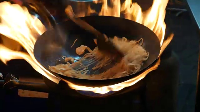 做饭的锅视频素材