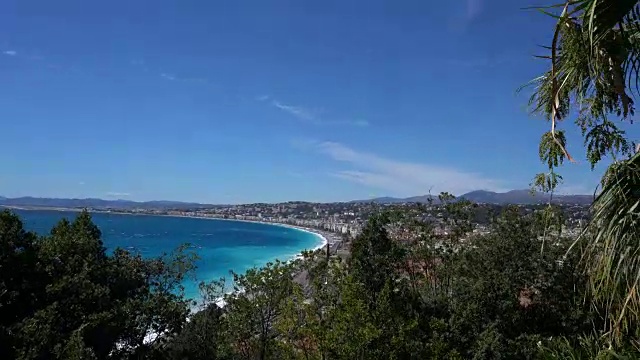 美丽的风景俯瞰海岸和城市尼斯，法国视频下载