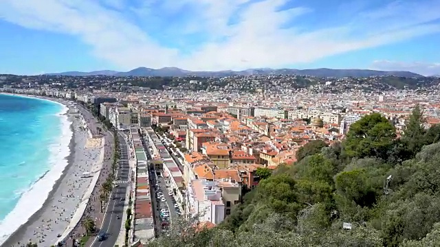 美丽的风景俯瞰海岸和城市尼斯，法国视频下载