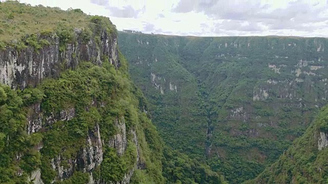 Itaimbezinho峡谷Cambará do Sul, RS，巴西视频素材