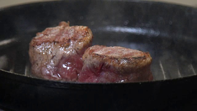 食物菜单餐馆饭菜配料油炸肉视频素材