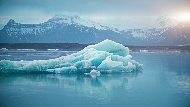 冰岛Jokulsarlon的冰山视频素材