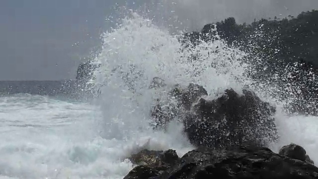 夏威夷崎岖的海岸线视频素材