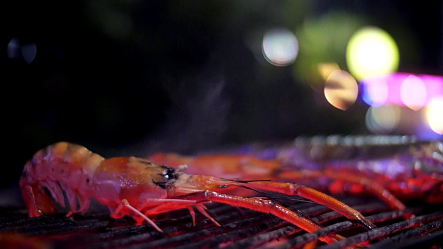 火烤虾，慢动作视频素材