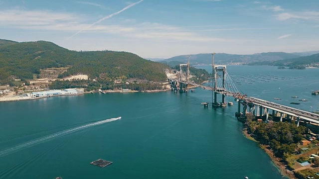 Rande bridge Vigo Pontevedra rias Baixas 4k无人机空中打击加利西亚视频素材