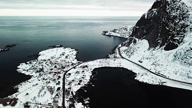 挪威莱因村的鸟瞰图视频素材