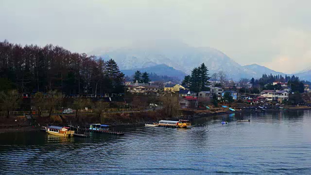 日本川口湖雪景。富士山。视频素材