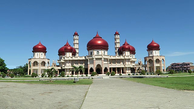 印度尼西亚Meulaboh市的Baitul Makmur大清真寺视频素材