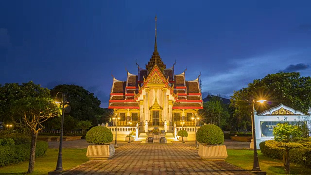 泰国寺庙日落场景4K延时电影，宋卡，泰国视频素材